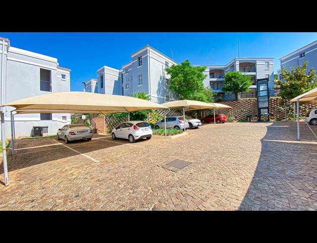 2 BEDROOM APARTMENT FOR SALE IN NORTHCLIFF